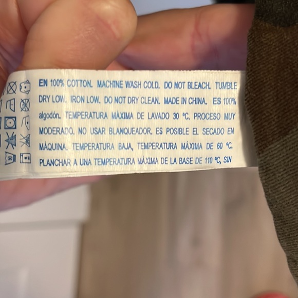 Forever 21 Women’s Hooded Camo Jacket, size medium. - Picture 3 of 3